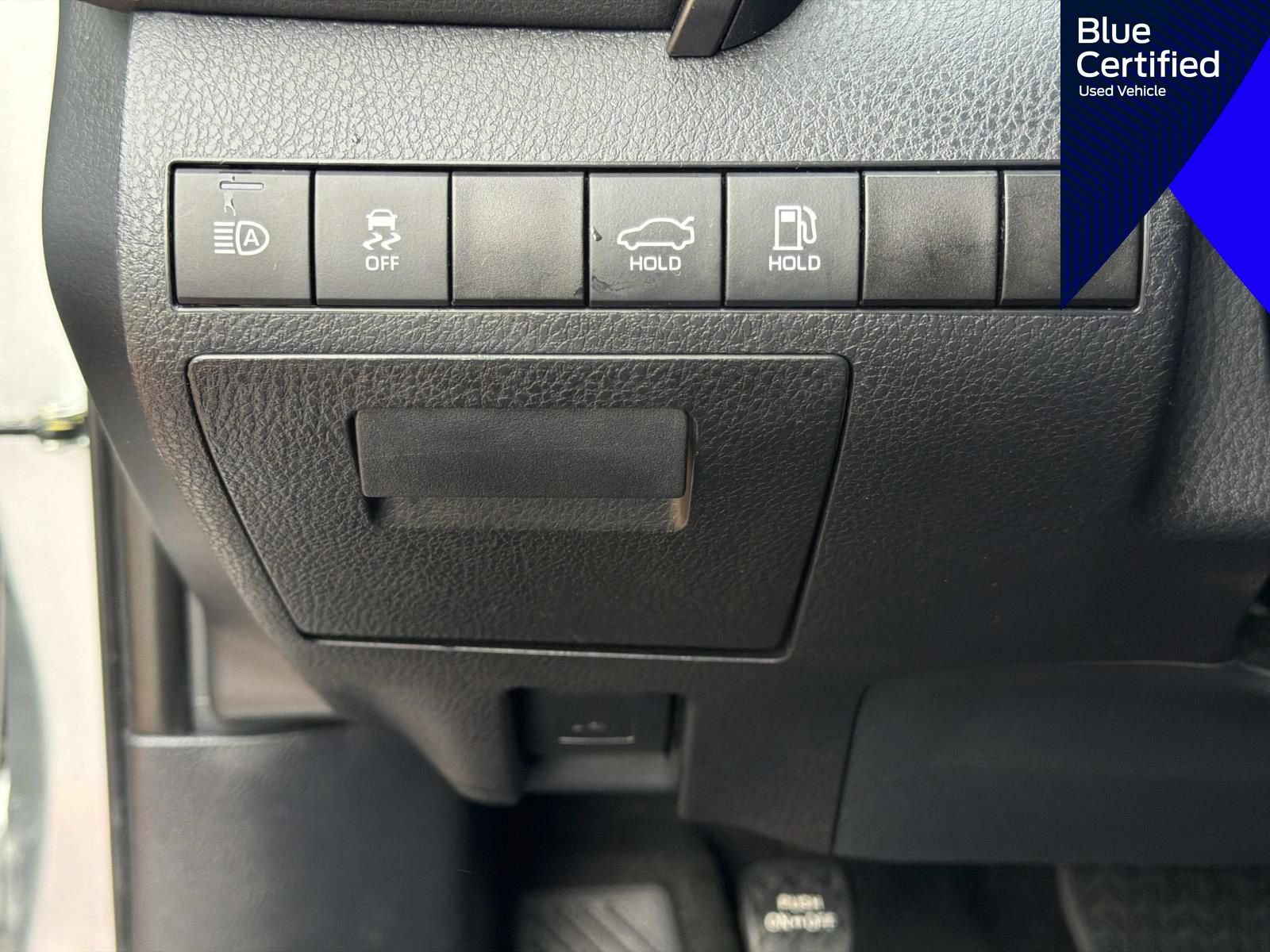 Used 2022 Toyota Camry LE FWD image 28