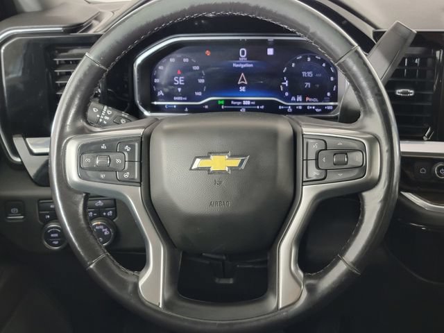 Used 2022 Chevrolet Silverado 1500 LT AWD/4WD image 24