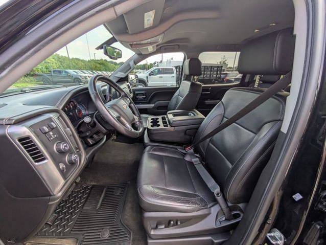 Used 2018 Chevrolet Silverado 1500 LTZ Z71 w/ Midnight Edition AWD/4WD image 26