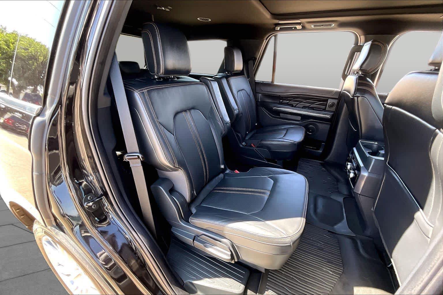 Certified 2024 Ford Expedition Platinum AWD/4WD image 20