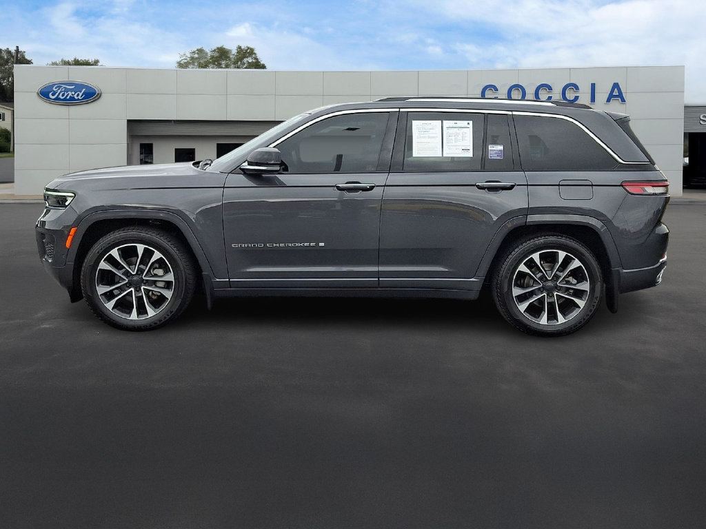 Used 2022 Jeep Grand Cherokee Overland AWD/4WD image 7