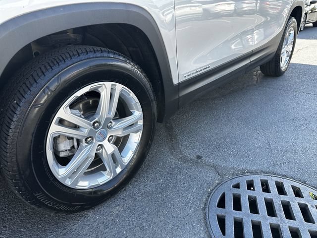 Used 2022 GMC Terrain SLE w/ Driver Convenience Package AWD/4WD image 12