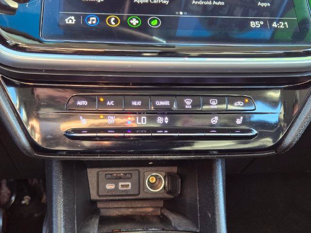 Used 2023 Chevrolet Bolt LT w/ Infotainment Package FWD image 20