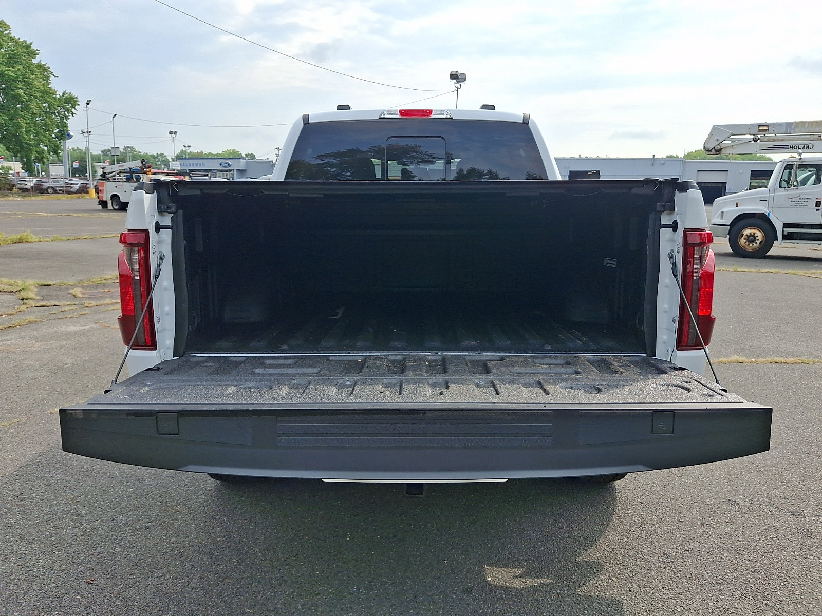 Certified 2024 Ford F150 XLT w/ Equipment Group 302A MID AWD/4WD image 28