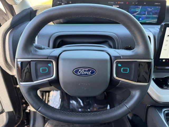 Certified 2025 Ford Expedition Active image 14