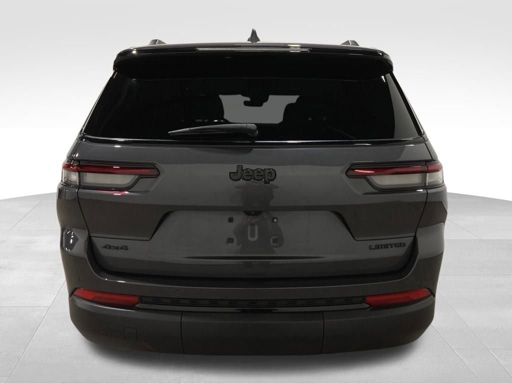 Used 2025 Jeep Grand Cherokee L Limited w/ Black Appearance Package image 3