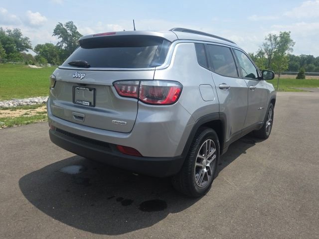 Used 2018 Jeep Compass Latitude FWD image 8