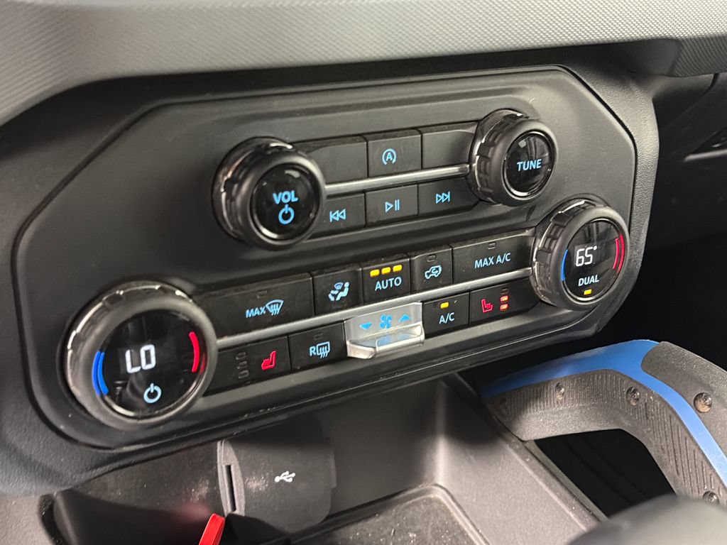 Certified 2023 Ford Bronco Black Diamond AWD/4WD image 21