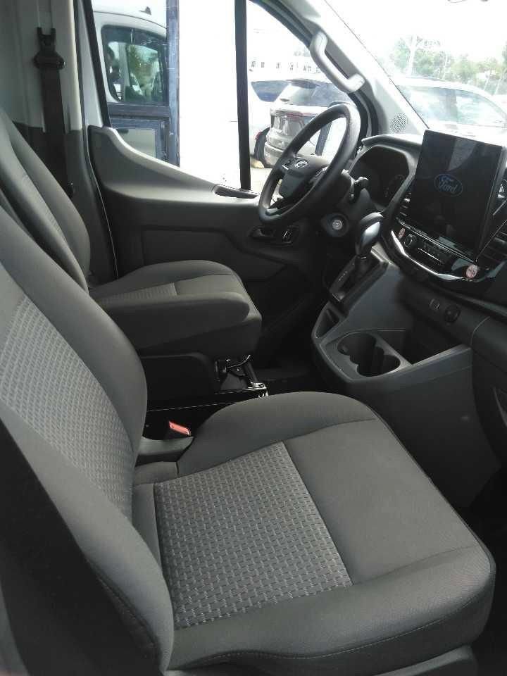 Certified 2025 Ford Transit 350 XLT RWD image 4