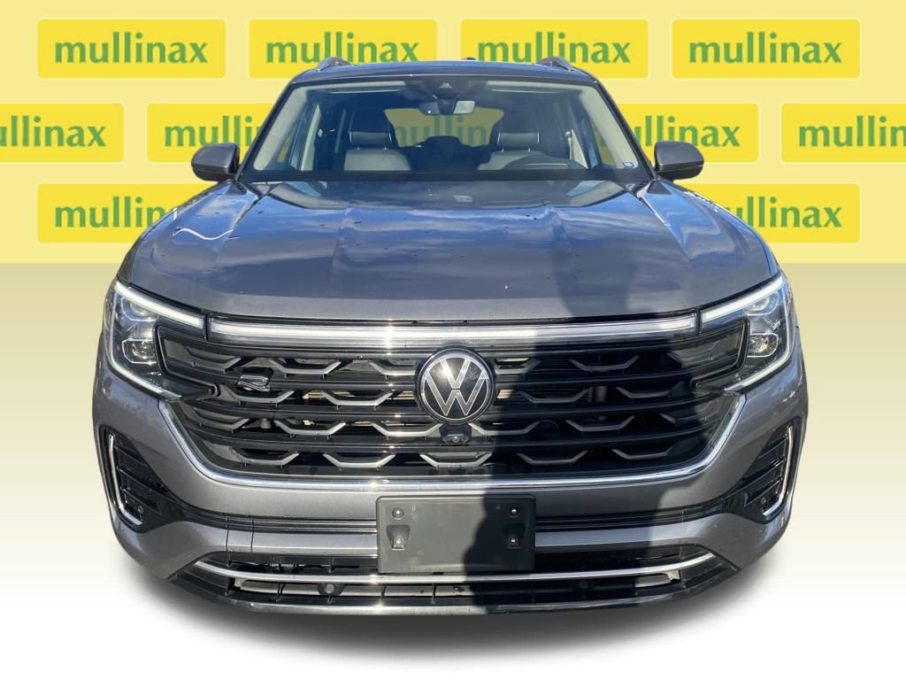 Used 2024 Volkswagen Atlas SEL Premium R-Line image 15