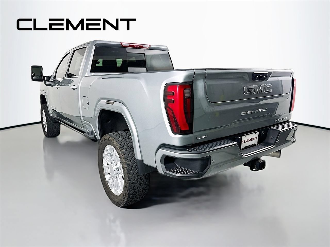 Used 2024 GMC Sierra 3500 Denali w/ Denali Reserve Package AWD/4WD image 10