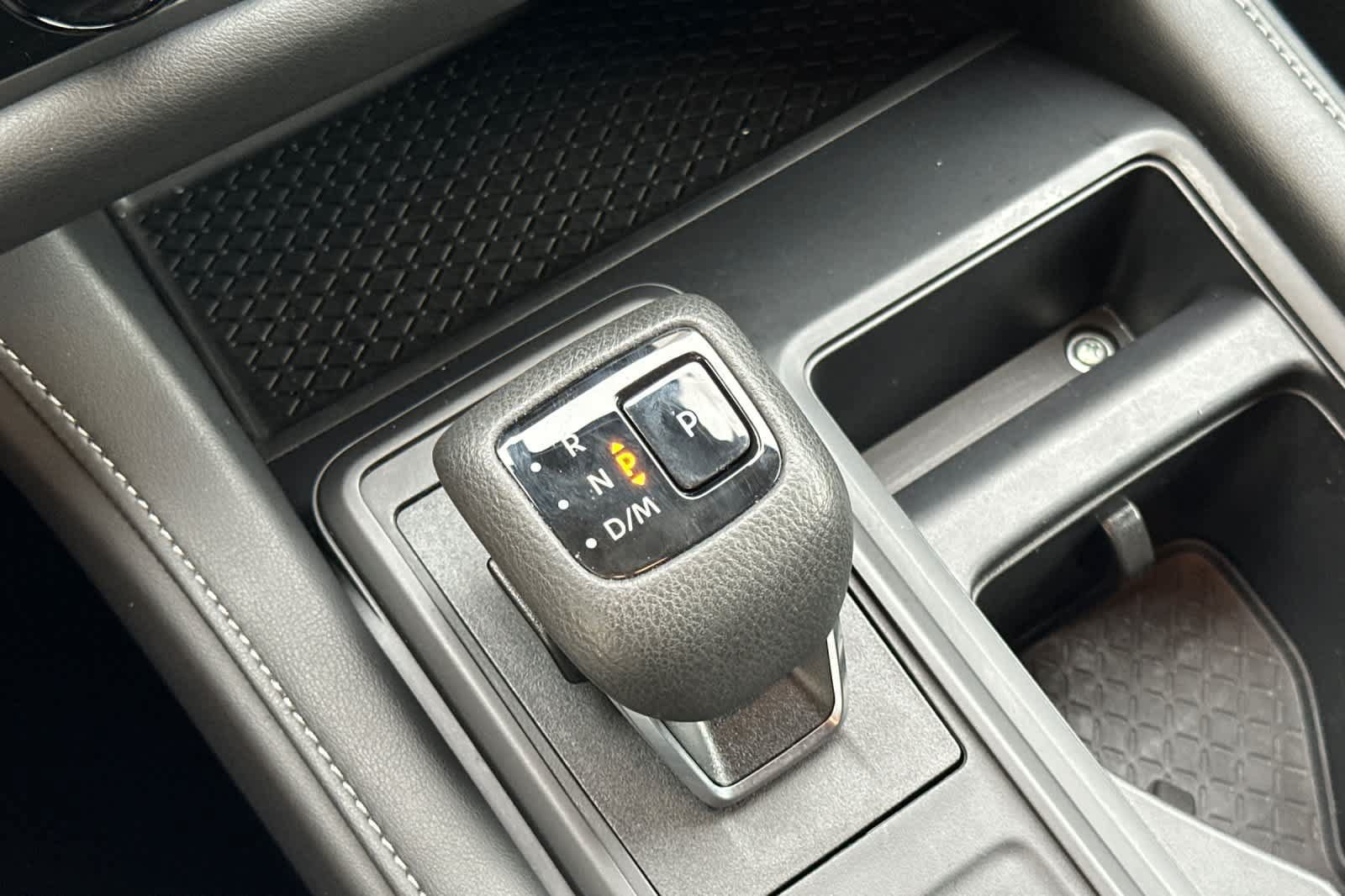 Used 2025 Nissan Pathfinder S FWD image 22