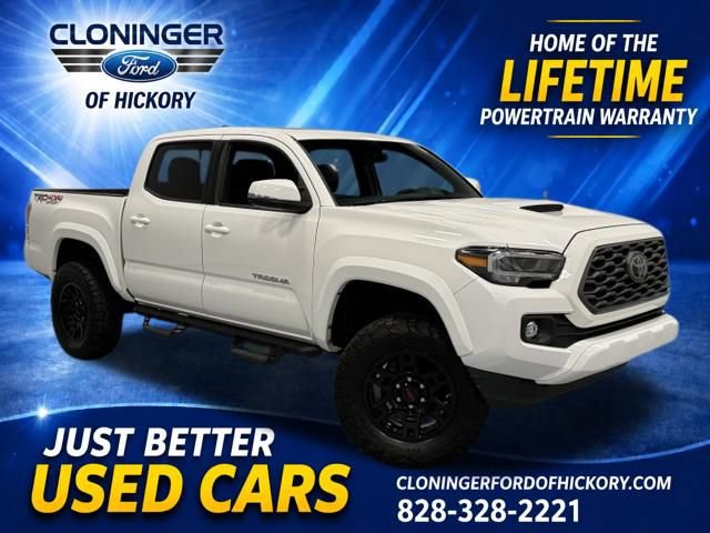 Used 2020 Toyota Tacoma TRD Sport w/ TRD Premium Sport Package AWD/4WD image 1