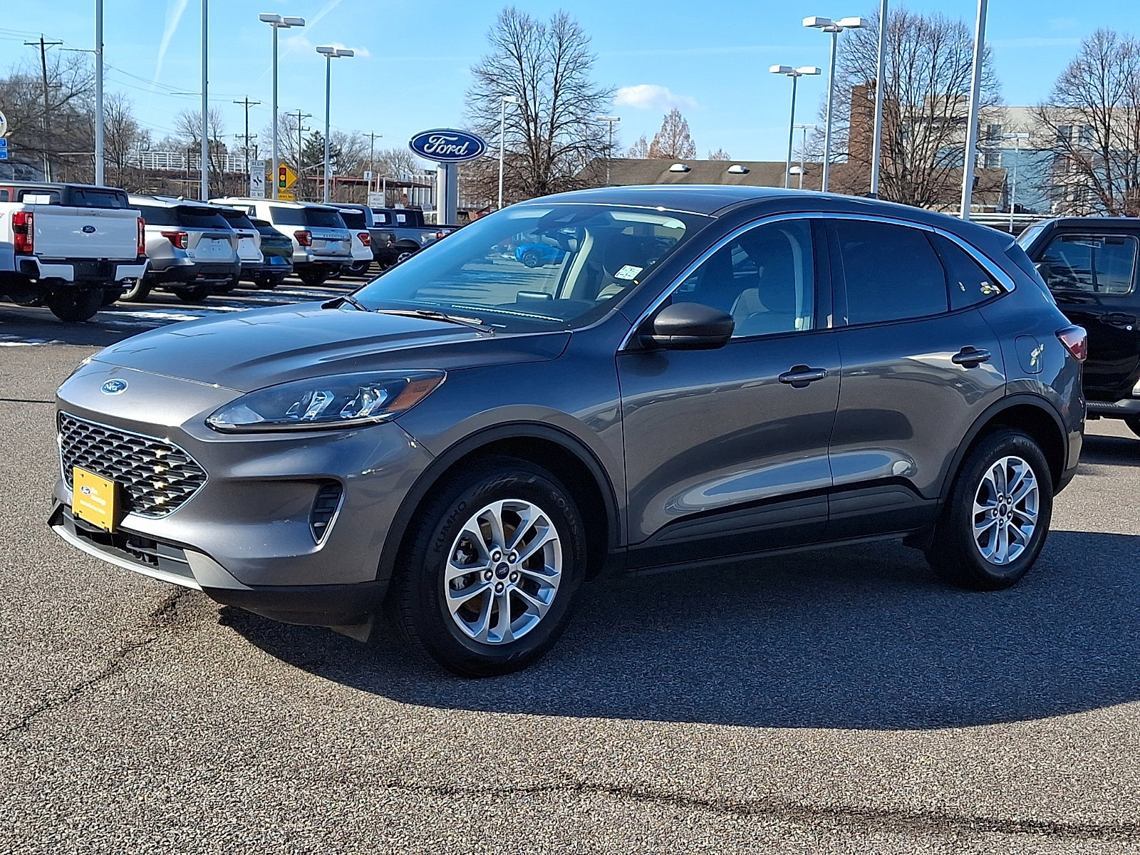 Certified 2022 Ford Escape SE image 2