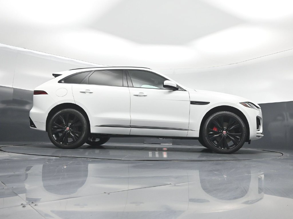 Used 2023 Jaguar F-PACE R-Dynamic S AWD/4WD image 46