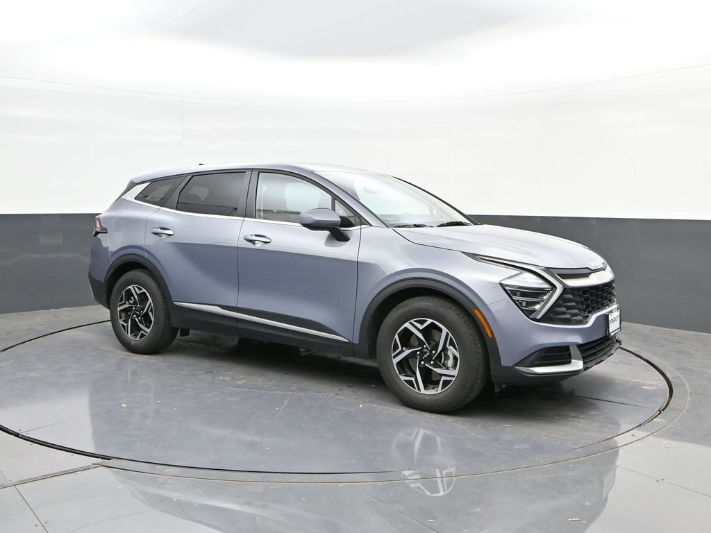 Used 2025 Kia Sportage LX image 17