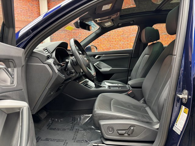 Used 2024 Audi Q3 2.0T Premium image 23