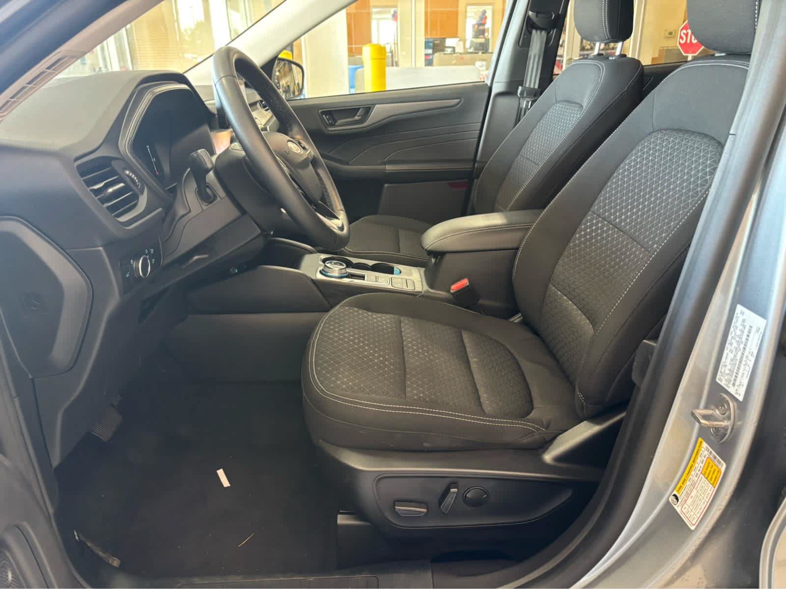 Certified 2023 Ford Escape Active AWD/4WD image 20