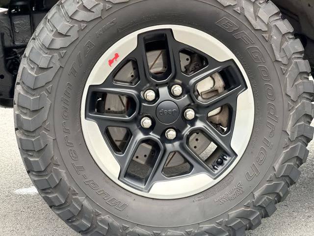 Used 2018 Jeep Wrangler Rubicon w/ Steel Bumper Group AWD/4WD image 14