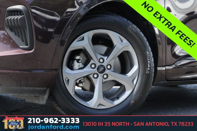 Certified 2023 Ford Escape ST-Line w/ Tech Pack #1 FWD image 3