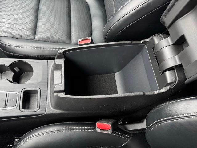 Certified 2025 Ford Escape Platinum image 25