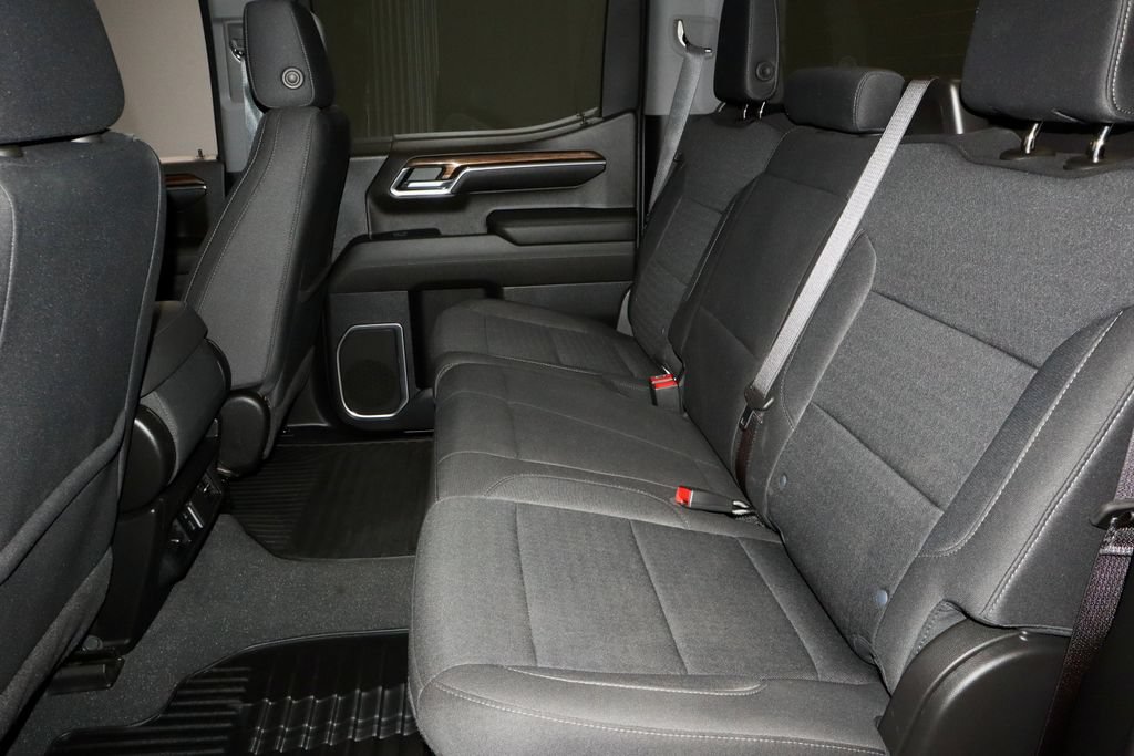 Used 2023 Chevrolet Silverado 1500 LT AWD/4WD image 22