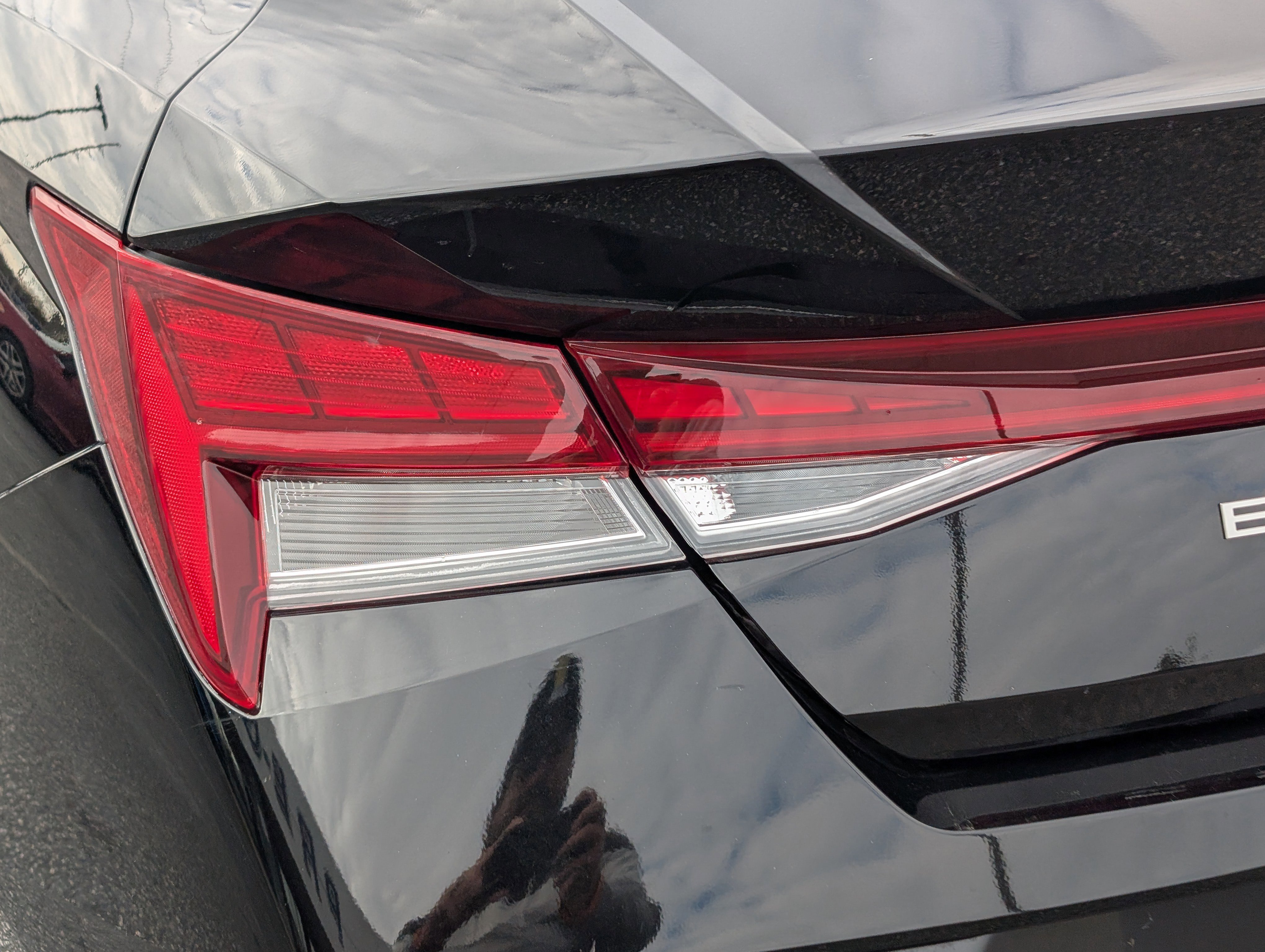 Used 2025 Hyundai Elantra SEL image 14