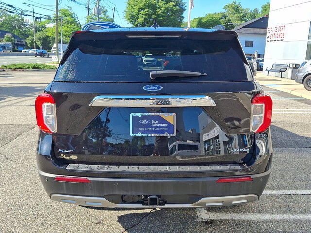 Certified 2023 Ford Explorer XLT w/ Equipment Group 202A AWD/4WD image 15