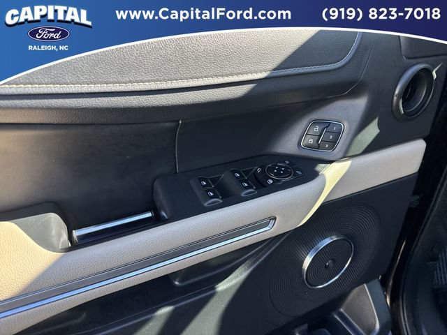 Certified 2024 Ford Expedition Limited image 20