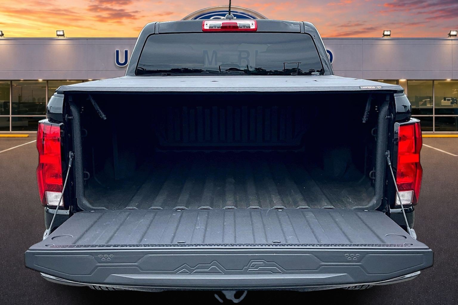 Used 2023 Chevrolet Colorado W/T RWD image 18