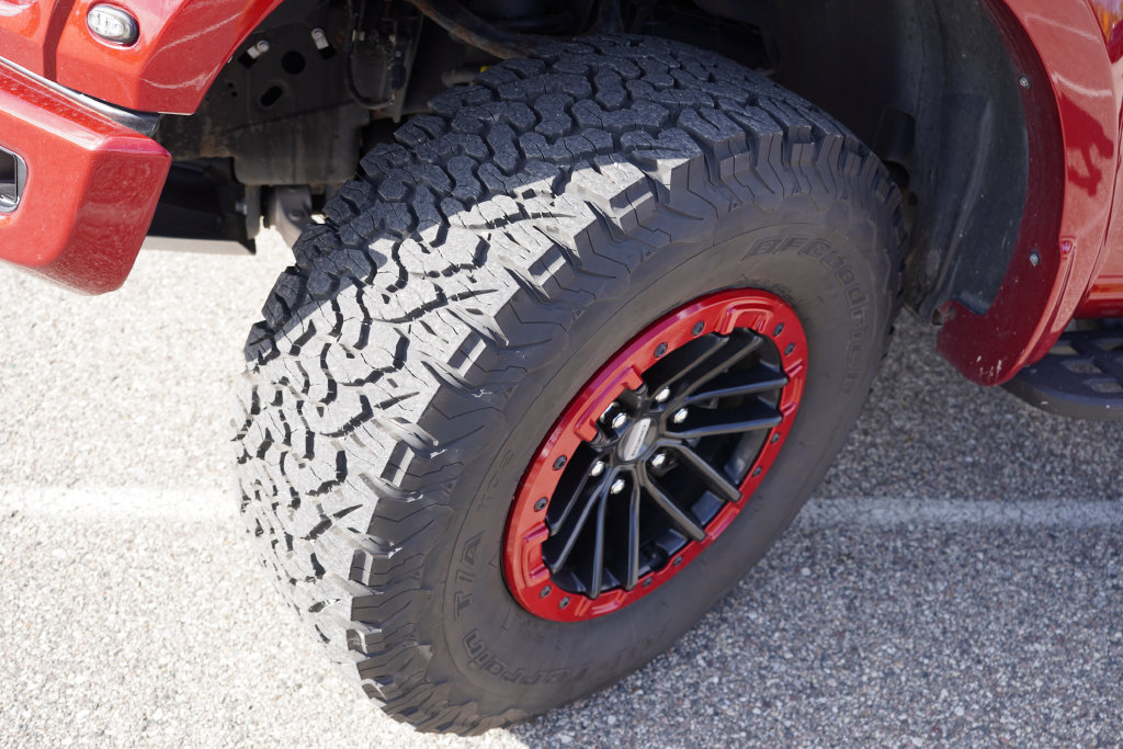Certified 2019 Ford F150 Raptor w/ Equipment Group 802A Luxury AWD/4WD image 13