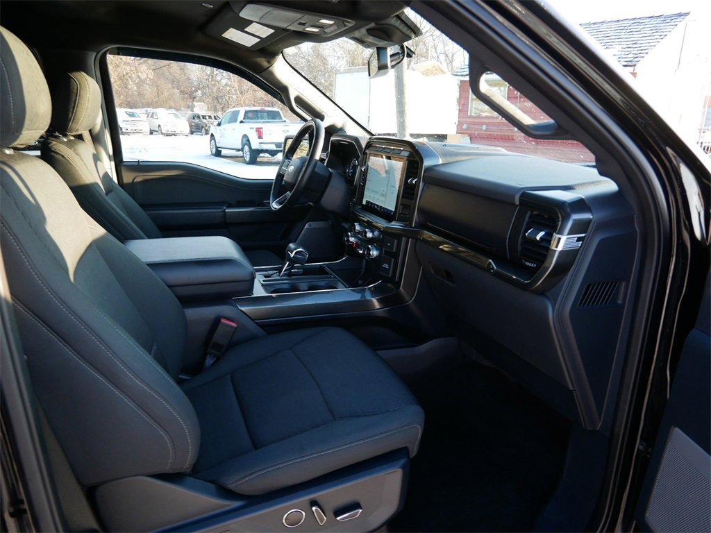 Certified 2021 Ford F150 XLT w/ Equipment Group 302A High image 8