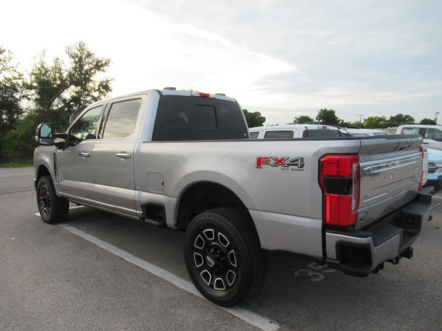 Certified 2024 Ford F350 Platinum w/ FX4 Off-Road Package AWD/4WD image 4