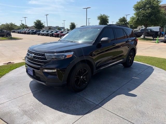 Certified 2021 Ford Explorer XLT w/ Equipment Group 202A RWD image 3