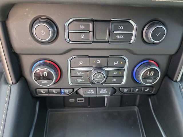 Used 2023 Chevrolet Tahoe Premier RWD image 17