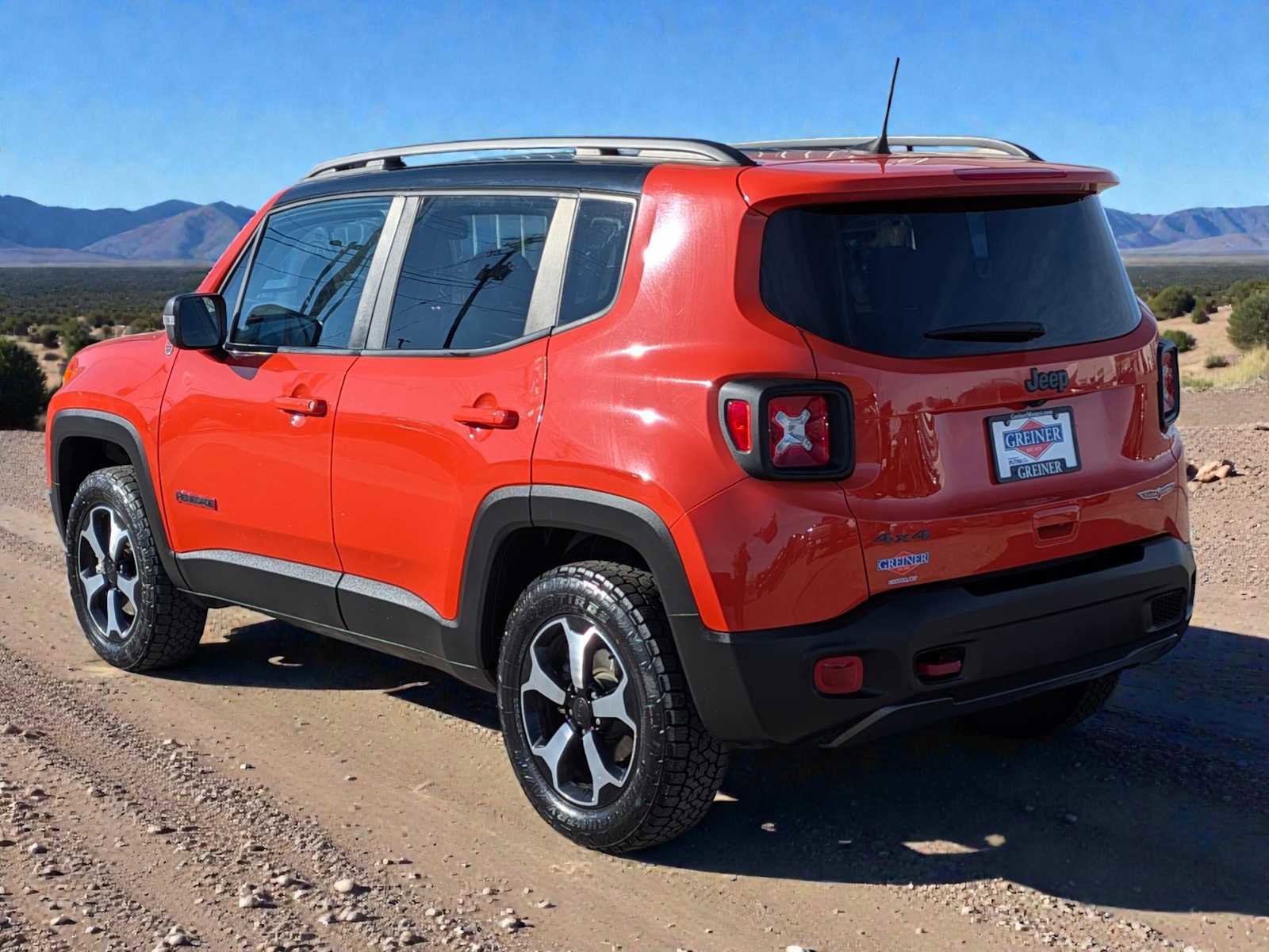 Used 2021 Jeep Renegade Trailhawk image 4
