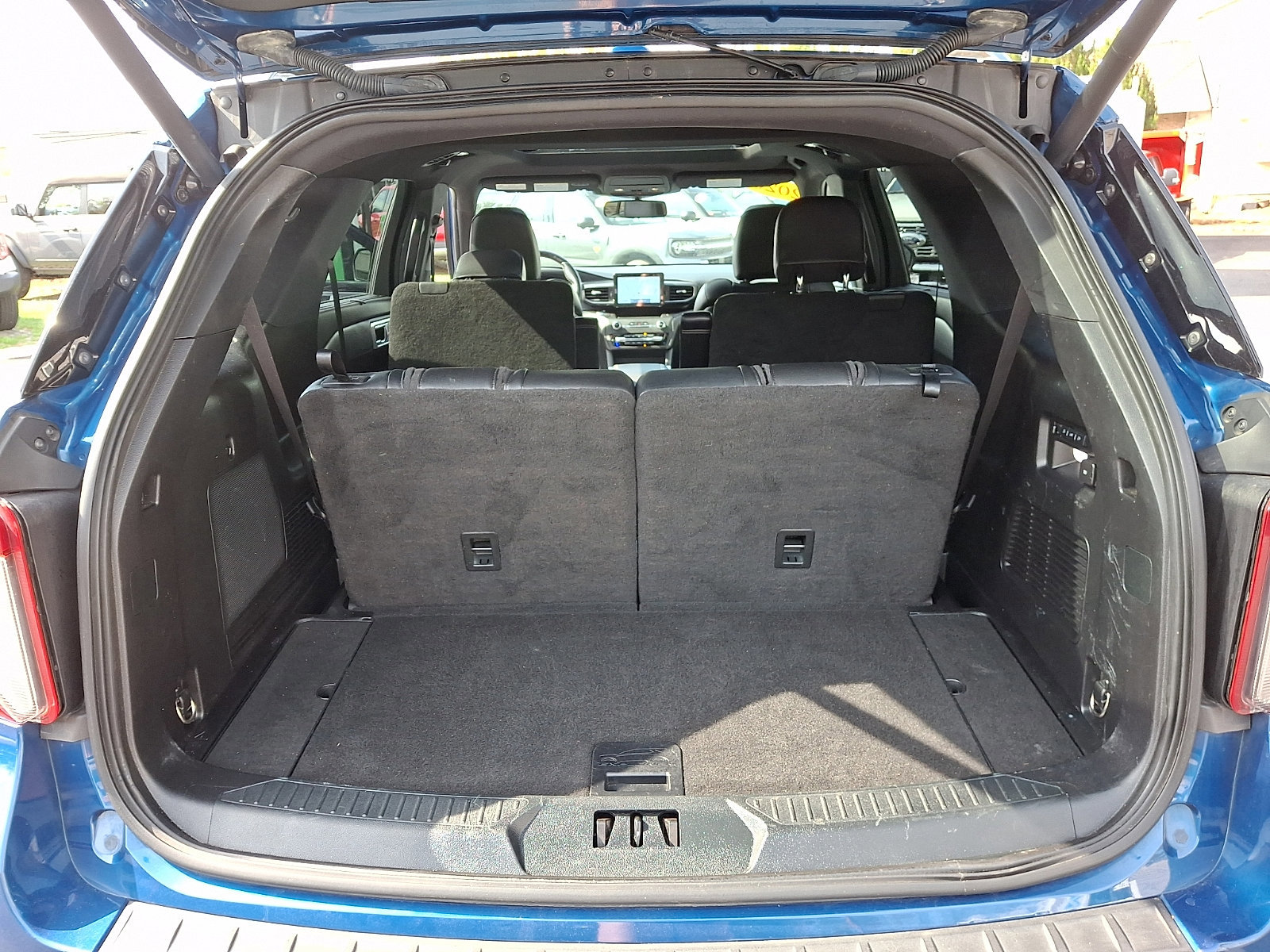 Certified 2020 Ford Explorer ST AWD/4WD image 31