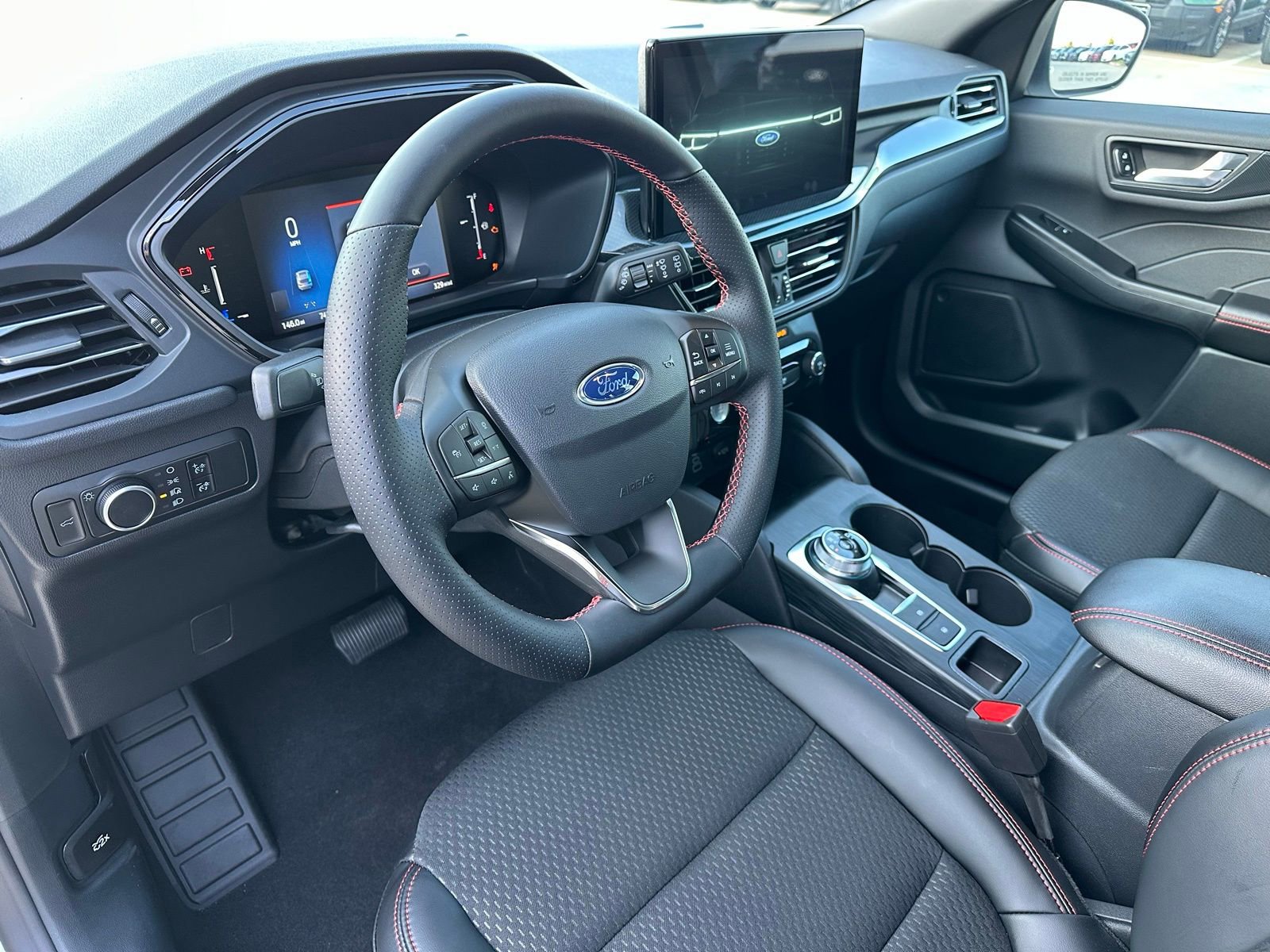 Certified 2025 Ford Escape ST-Line w/ Tech Pack #1 image 9