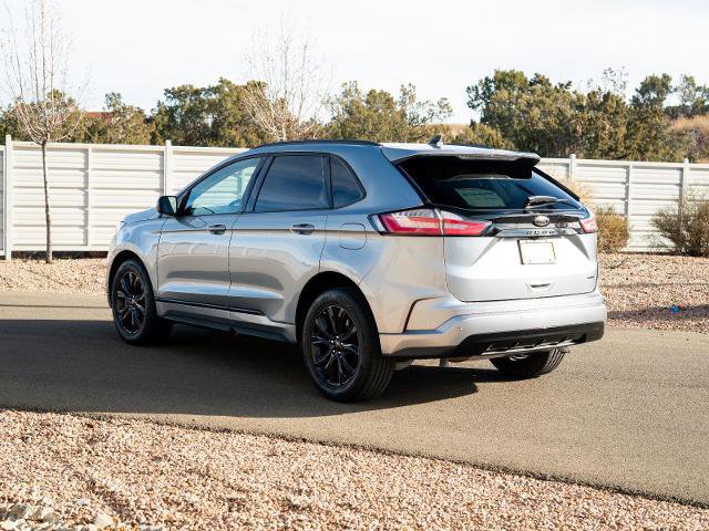 Certified 2024 Ford Edge SE w/ Black Appearance Package image 4