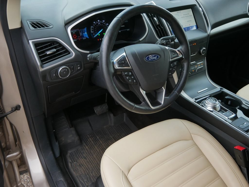 Certified 2020 Ford Edge SEL w/ Convenience Package AWD/4WD image 11
