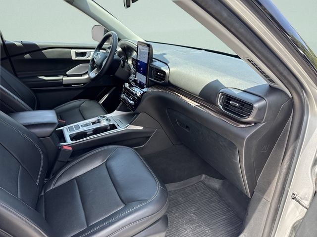 Certified 2024 Ford Explorer Limited w/ Limited Technology Package RWD image 21
