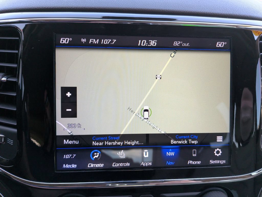 Used 2020 Jeep Grand Cherokee Overland AWD/4WD image 12
