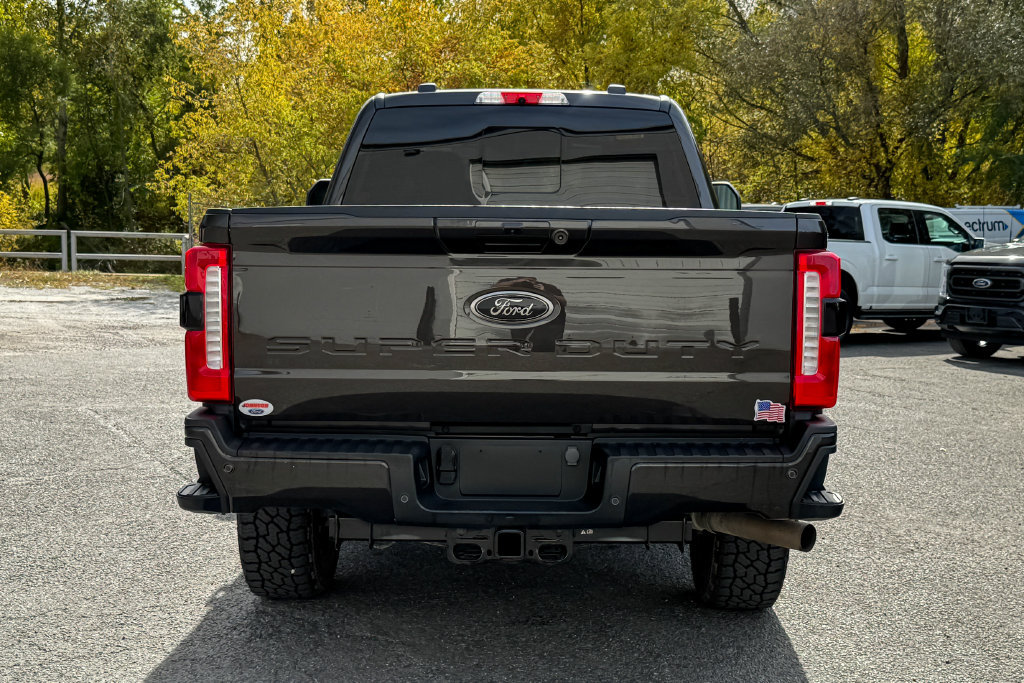 Certified 2024 Ford F250 XLT w/ Black Appearance Package AWD/4WD image 4