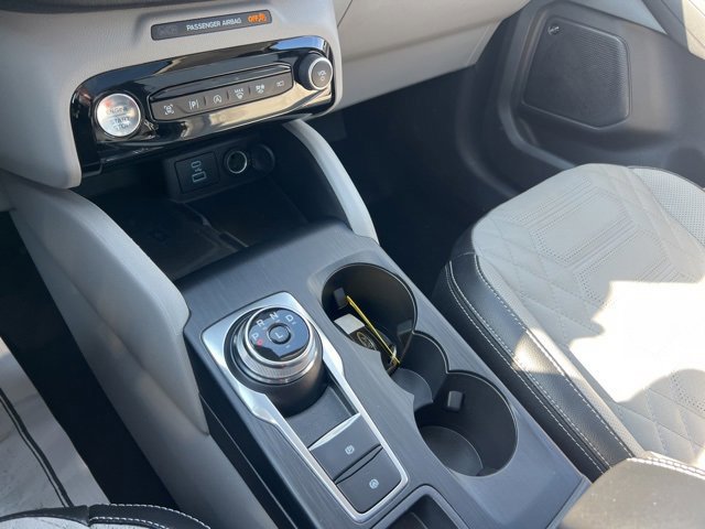 Certified 2023 Ford Escape Platinum w/ Premium Technology Package image 18