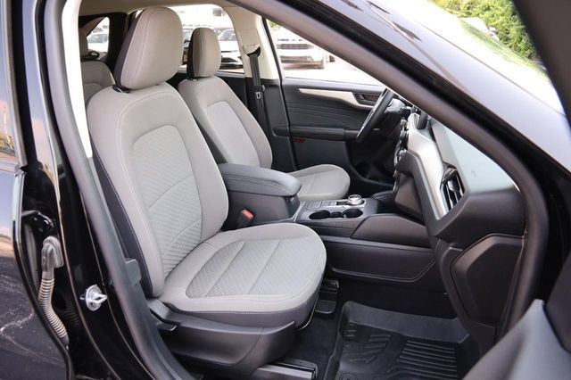 Certified 2022 Ford Escape SE w/ SE Sport Appearance Package FWD image 26