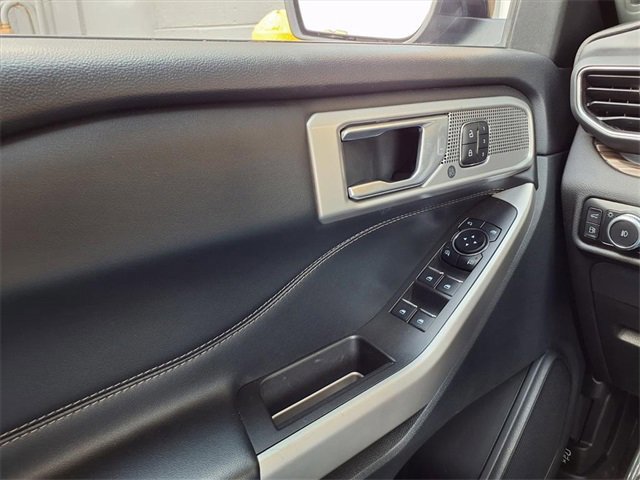 Certified 2023 Ford Explorer Limited image 28