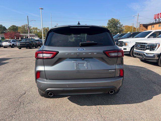 Certified 2024 Ford Escape ST-Line w/ Tech Pack #1 AWD/4WD image 5
