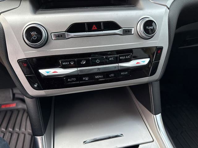 Certified 2022 Ford Explorer XLT w/ Equipment Group 202A image 24