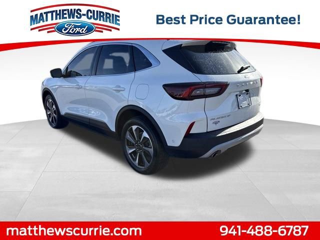 Certified 2023 Ford Escape Platinum w/ Premium Technology Package AWD/4WD image 2