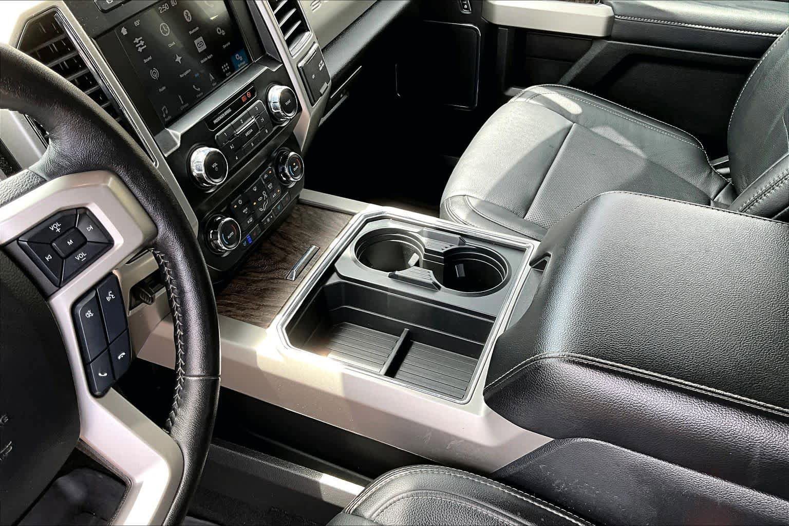 Certified 2019 Ford F450 Lariat w/ Lariat Ultimate Package AWD/4WD image 17